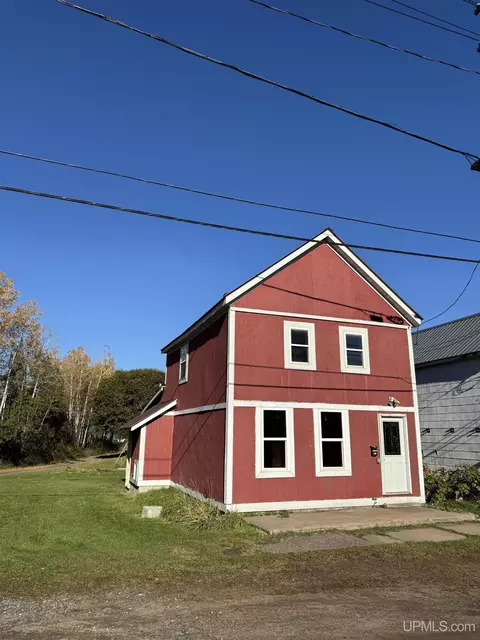 110 S 4th, L'anse, MI 49946 photo 29