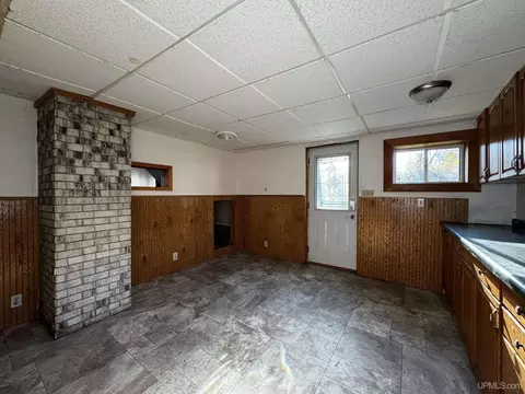 110 S 4th, L'anse, MI 49946 photo 9