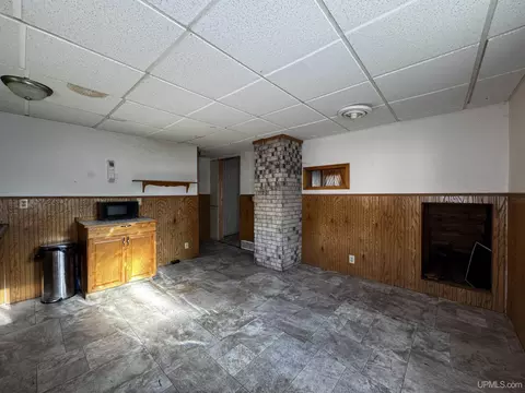 110 S 4th, L'anse, MI 49946 photo 12
