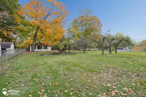 3280 Lynne, Flint, MI 48506 photo 53