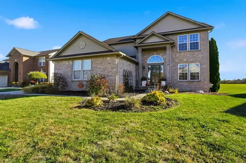 Exterior - 27763 E Mockingbird, Flat Rock, MI 48134 photo 3 of 15