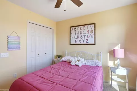 Bedroom - 27763 E Mockingbird, Flat Rock, MI 48134 photo 5 of 9