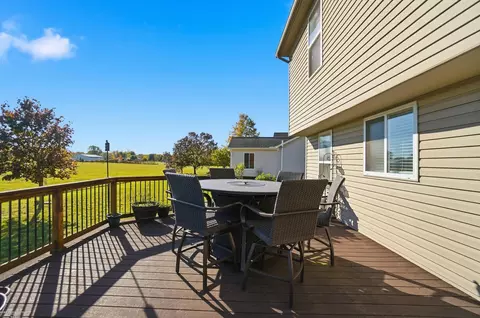 Exterior - 27763 E Mockingbird, Flat Rock, MI 48134 photo 12 of 15