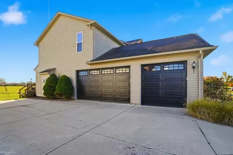 Exterior - 27763 E Mockingbird, Flat Rock, MI 48134 photo 2 of 15