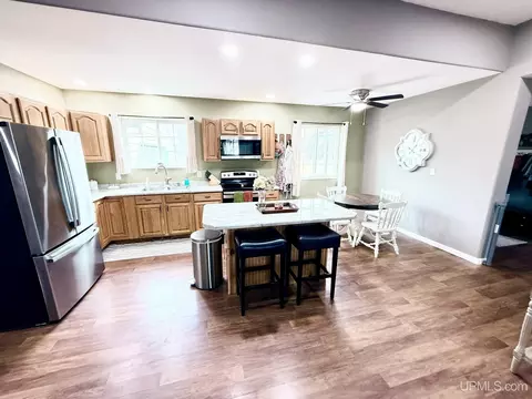 Kitchen - 912 E Breen, Kingsford, MI 49802 photo 2 of 2