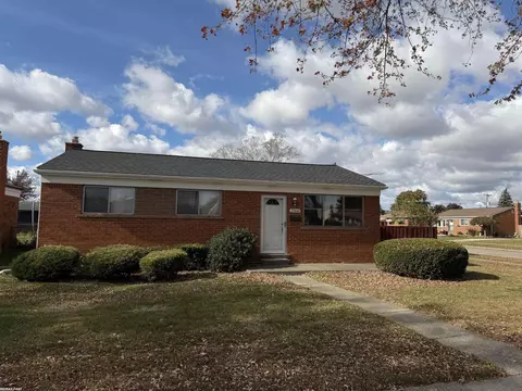 25841 Gunston, Warren, MI 48089
