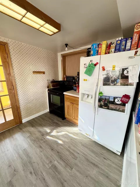 Kitchen - 409 Excelsior, Ishpeming, MI 49849 photo 3 of 3