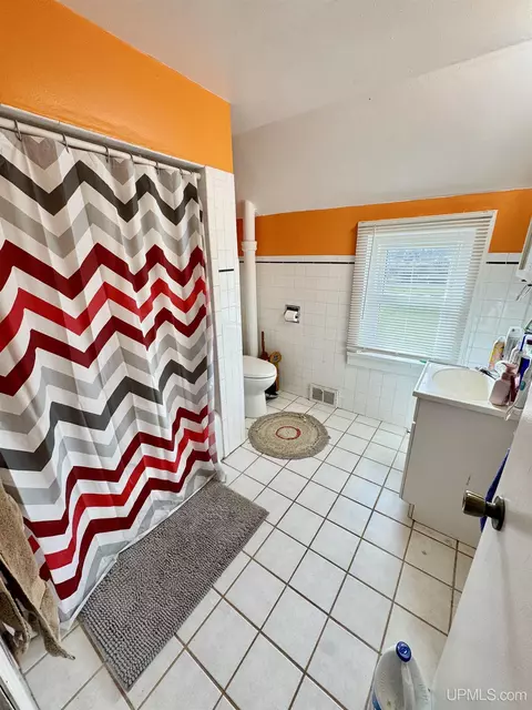 Bath - 409 Excelsior, Ishpeming, MI 49849 photo 1 of 1