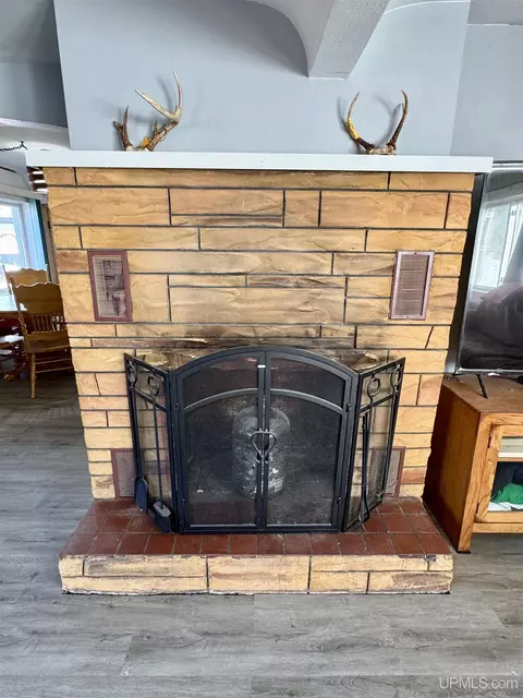 Living - 409 Excelsior, Ishpeming, MI 49849 photo 3 of 5
