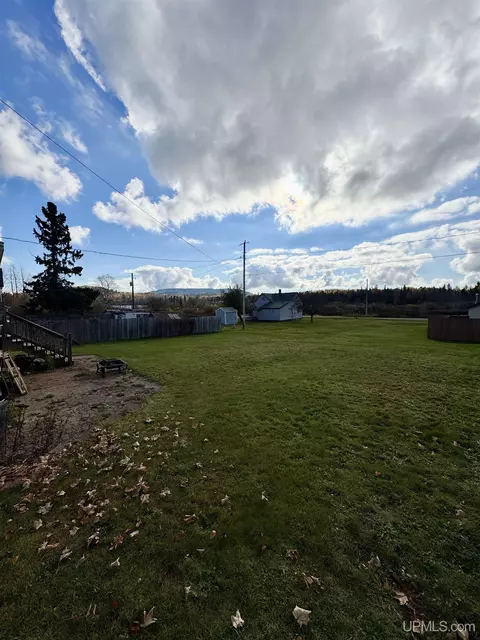 Exterior - 409 Excelsior, Ishpeming, MI 49849 photo 2 of 4
