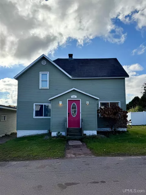 409 Excelsior, Ishpeming, MI 49849