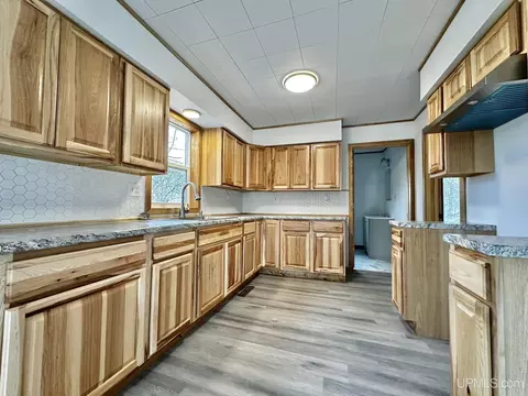 Kitchen - N4352 Davis, Felch, MI 49831 photo 4 of 4