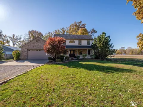 2869 3rd, La Salle, MI 48145