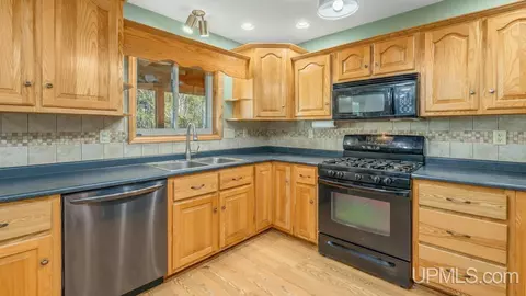 Kitchen - 14070 24th, Rapid River, MI 49878 photo 2 of 3