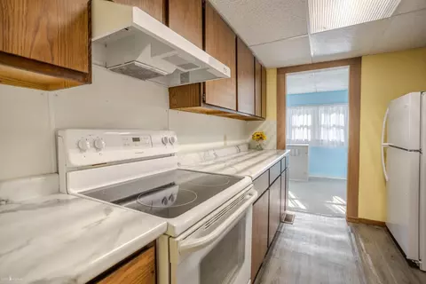 Kitchen - 520 E Comstock, Owosso, MI 48867 photo 3 of 3