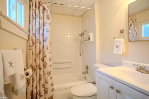 Bath - 520 E Comstock, Owosso, MI 48867 photo 1 of 1