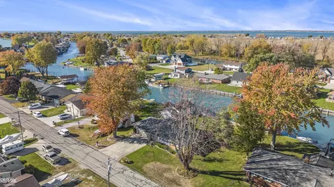 7284 Cardinal, Algonac, MI 48001