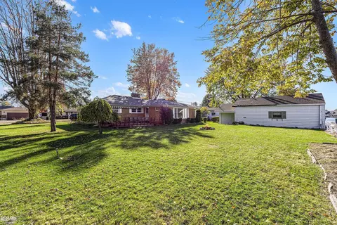 Exterior - 7284 Cardinal, Algonac, MI 48001 photo 2 of 5