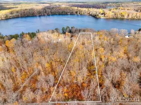 000 W Smith Lk, Manistique, MI 49854
