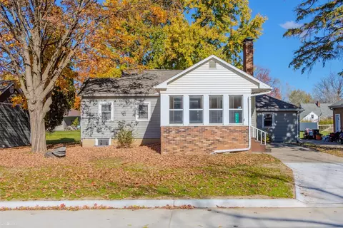218 W Mcneil, Corunna, MI 48817