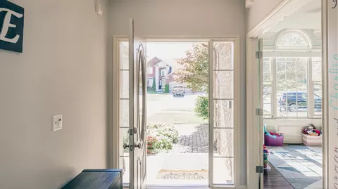 Entry Way - 21839 Goldenwillow, Macomb, MI 48044 photo 2 of 7