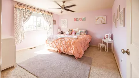 Bedroom - 21839 Goldenwillow, Macomb, MI 48044 photo 5 of 8