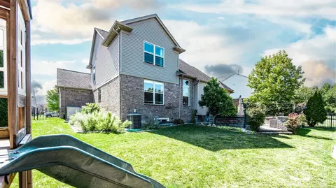 Exterior - 21839 Goldenwillow, Macomb, MI 48044 photo 7 of 8