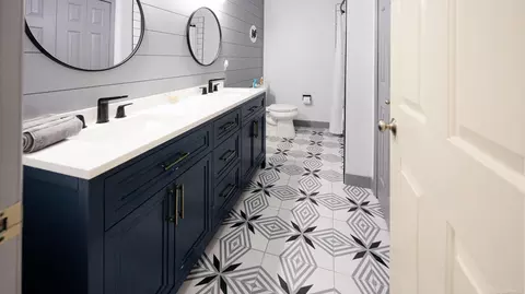 Bath - 21839 Goldenwillow, Macomb, MI 48044 photo 7 of 8