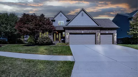21839 Goldenwillow, Macomb, MI 48044