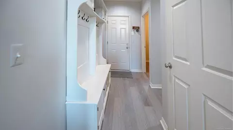 Entry Way - 21839 Goldenwillow, Macomb, MI 48044 photo 4 of 7