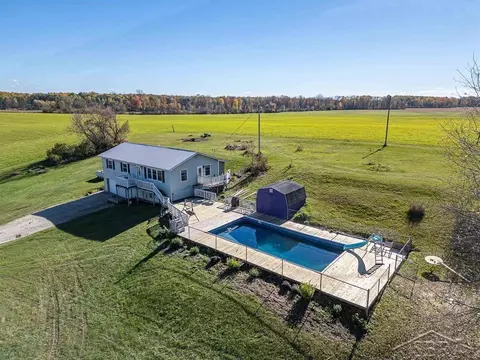 8100 E Grass Lk, Clare, MI 48617