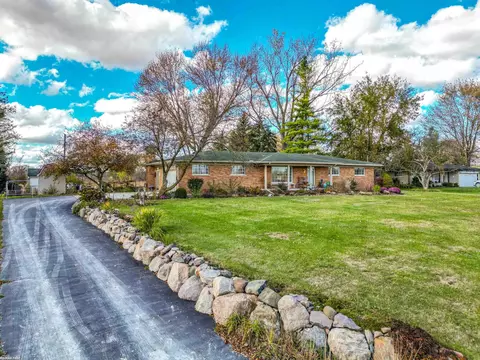65301 Omo, Lenox, MI 48050