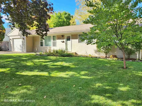2711 Willard, Saginaw, MI 48602