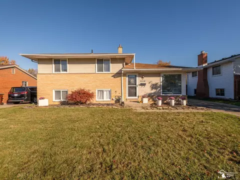 22230 Candace, Rockwood, MI 48173
