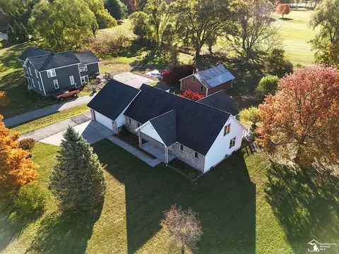 View/Area - 1905 W Smith, Temperance, MI 48182 photo 4 of 18