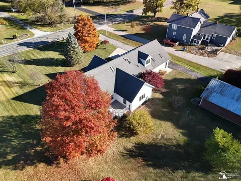 View/Area - 1905 W Smith, Temperance, MI 48182 photo 13 of 18
