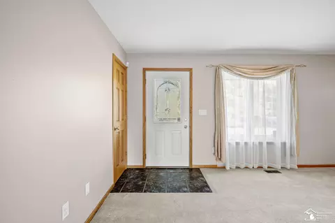 Entry Way - 1905 W Smith, Temperance, MI 48182 photo 1 of 3