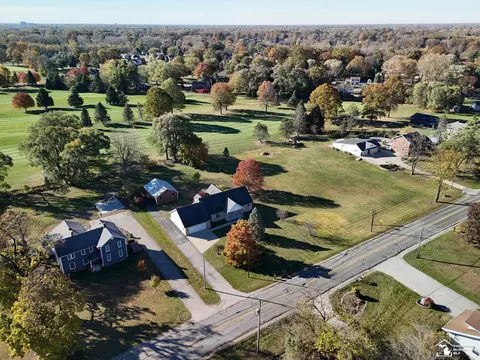 View/Area - 1905 W Smith, Temperance, MI 48182 photo 8 of 18