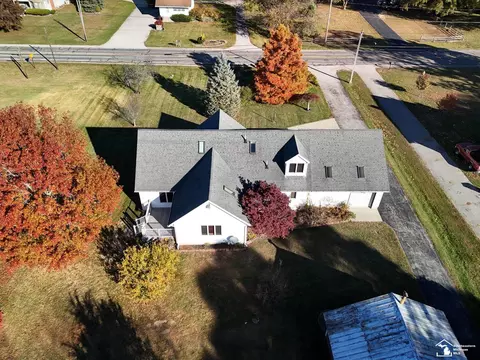 View/Area - 1905 W Smith, Temperance, MI 48182 photo 14 of 18