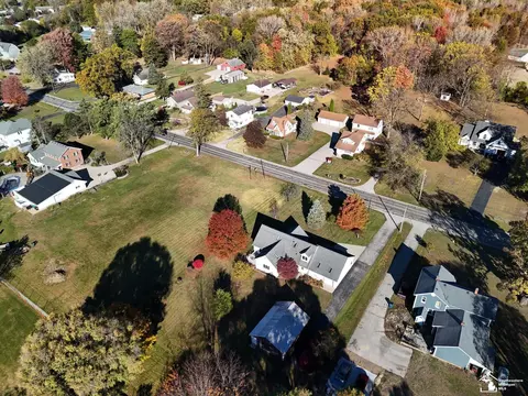 View/Area - 1905 W Smith, Temperance, MI 48182 photo 16 of 18