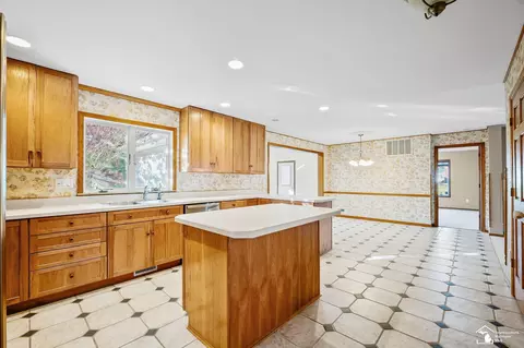 Kitchen - 1905 W Smith, Temperance, MI 48182 photo 2 of 6