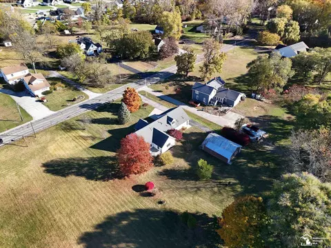 View/Area - 1905 W Smith, Temperance, MI 48182 photo 12 of 18
