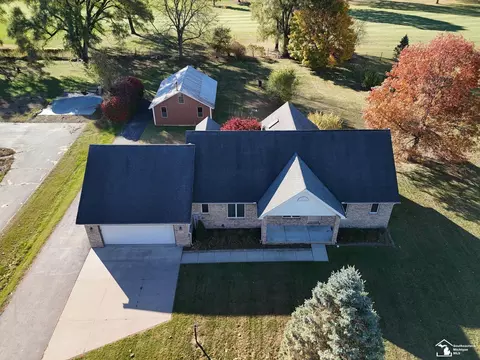View/Area - 1905 W Smith, Temperance, MI 48182 photo 3 of 18