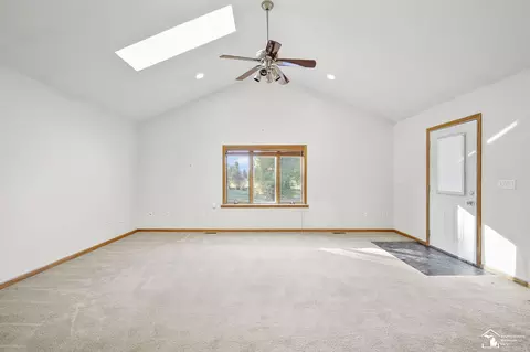 Living - 1905 W Smith, Temperance, MI 48182 photo 5 of 6