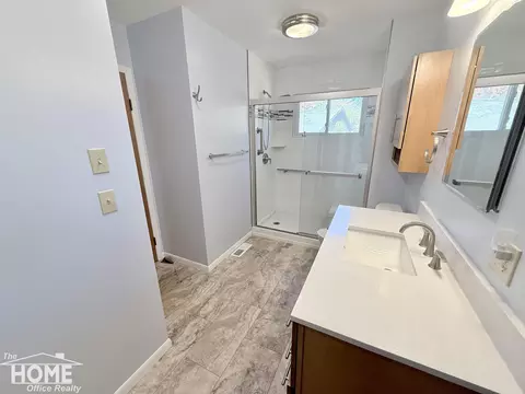 Bath - 930 Pine, Owosso, MI 48867 photo 1 of 4