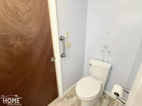 Bath - 930 Pine, Owosso, MI 48867 photo 4 of 4
