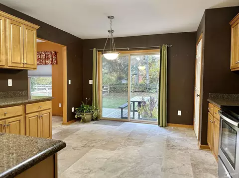 Kitchen - 7547 Willow Pointe, Temperance, MI 48182 photo 1 of 5