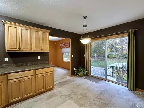 Kitchen - 7547 Willow Pointe, Temperance, MI 48182 photo 3 of 5
