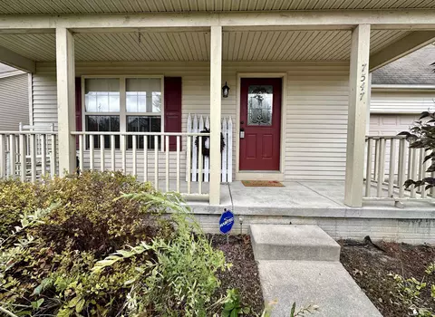Exterior - 7547 Willow Pointe, Temperance, MI 48182 photo 4 of 7