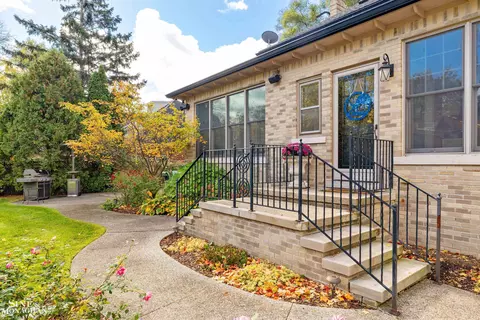 Exterior - 1148 Devonshire, Grosse Pointe Park, MI 48230 photo 12 of 17